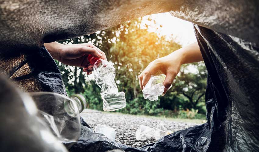 A Sustainable Alternative To Single-Use Plastic Water Bottles