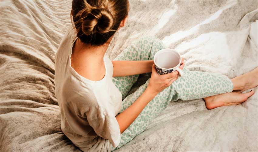 Benefits of Drinking Water Before Bed Benefits of Drinking Water Before Bed