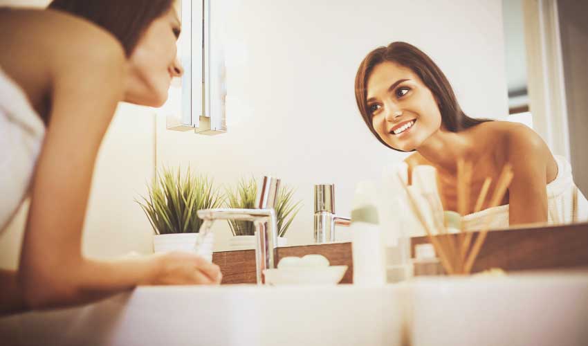 Strengthens Skin Barrier Strengthens Skin Barrier